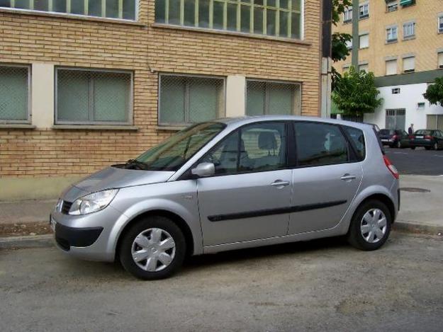 Venta de coche Renault SCENIC 1.5 DCI 105CV CONFORT EXPRESSION '06 en Huesca