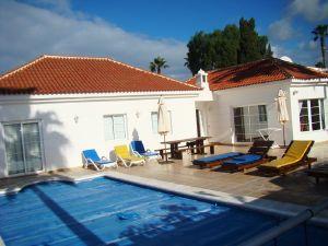 4b  , 3ba   in Callao Salvaje,  Canary Islands   - 495000  EUR