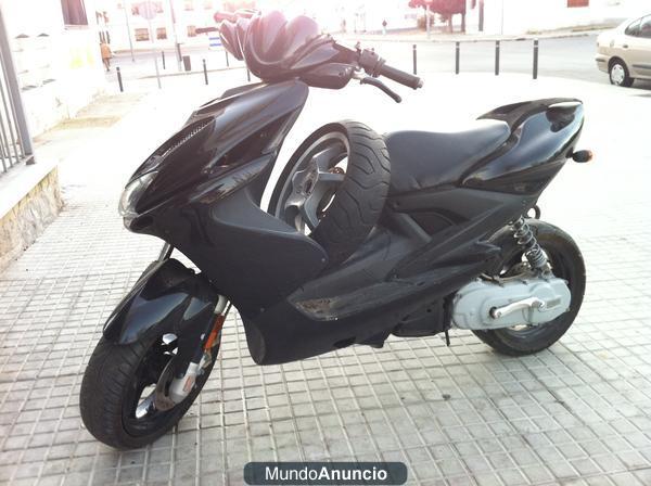 se vende yamaha aerox