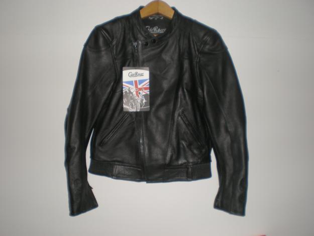 Chaqueta de cuero femenina