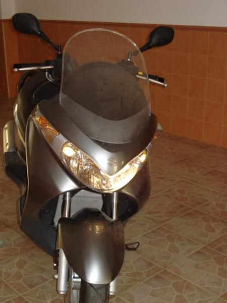 vendo suzuki burman 125cc deun año y medio