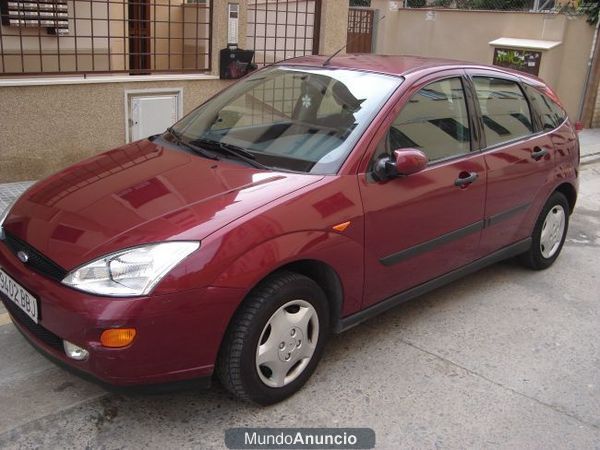 FORD FOCUS 1.6 GASOLINA 2001 IMPECABLE