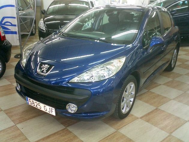 PEUGEOT 207 1.6 HDI Sport 110