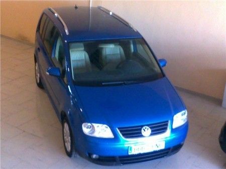 VOLKSWAGEN TOURAN 2.0 TDI HIGHLINE - Sevilla