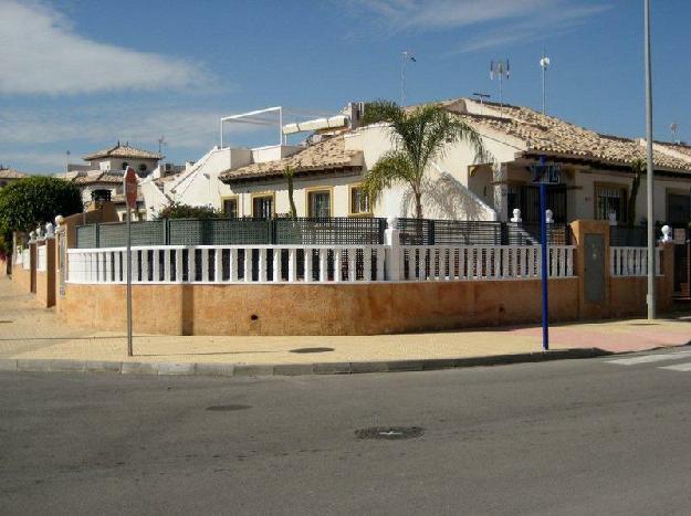 Casa adosada en Cabo Roig