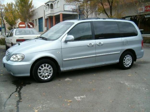 Venta de Kia Carnival 2.9 HPDI LX 144CV '02 en Alcalá La Real