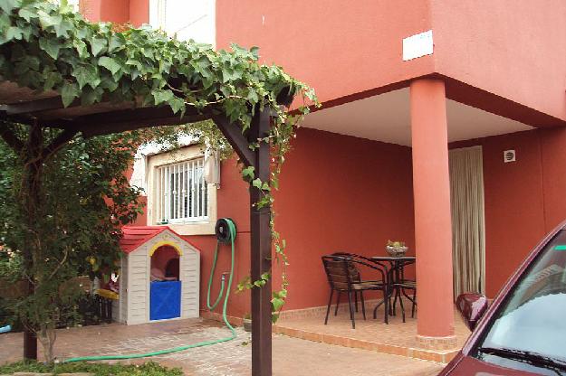 Casa adosada en Náquera