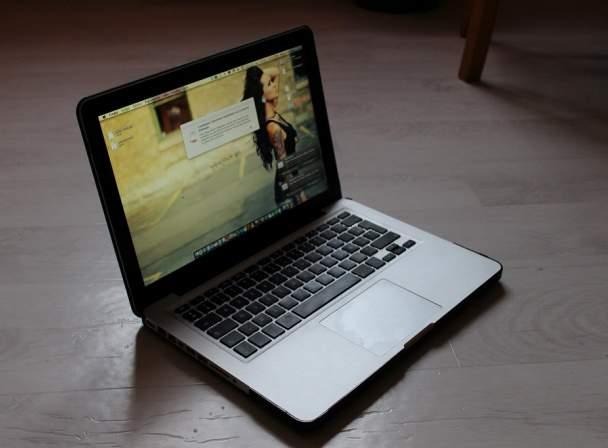 Apple macbook pro 13