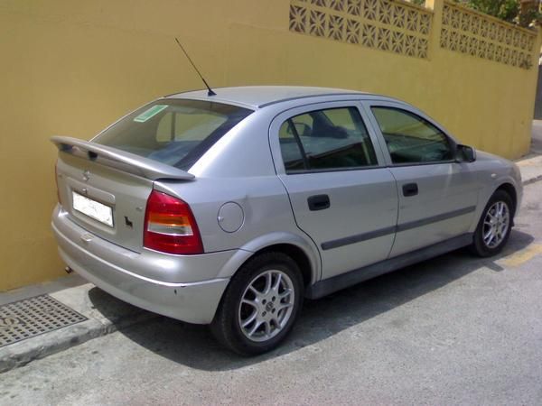 vendo opel astra 1.6 club 5 puertas