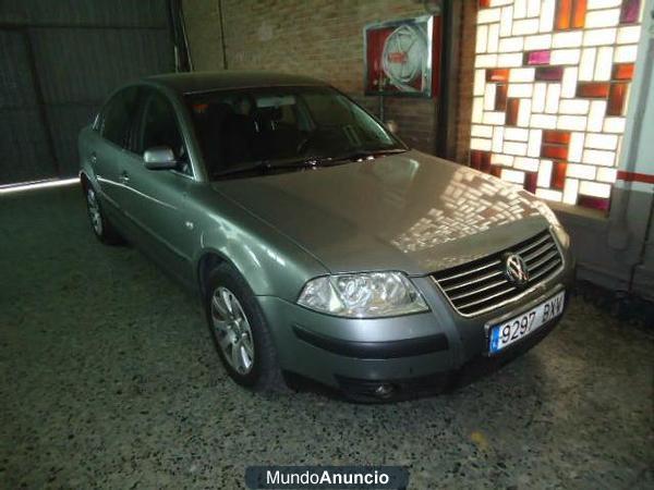 Volkswagen Passat P.variant 2.0 Highline 130 \'02