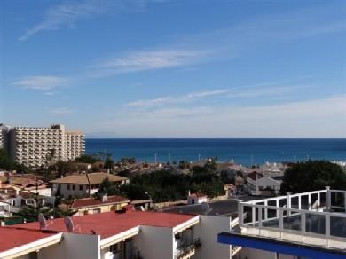 Apartamento con 3 dormitorios se vende en Benalmadena Costa, Costa del Sol