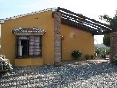 Chalet con 2 dormitorios se vende en Coin