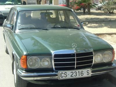 Mercedes-Benz 240 turismo