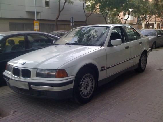 BMW 320i 136cv 4 PUERTAS