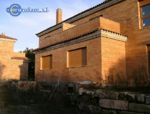 Casa adosada en Manzanares el Real