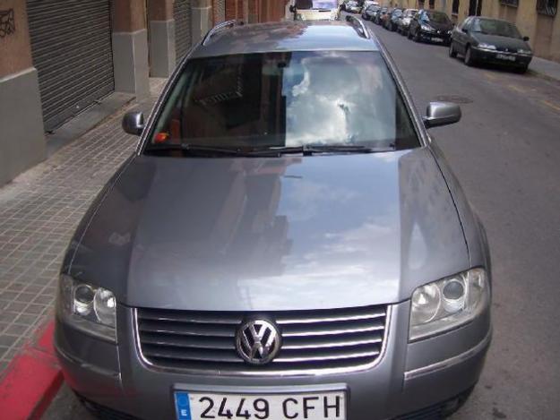 Venta de Volkswagen Passat 1.9 Tdi 130 Cv  6 V '03 en Sabadell