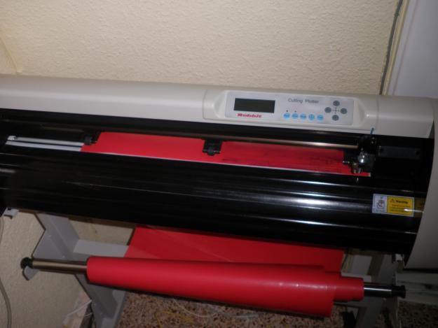 trabaja en casa  por motivode viaje vendo plotter de corte .60 nueva plancha transfer con