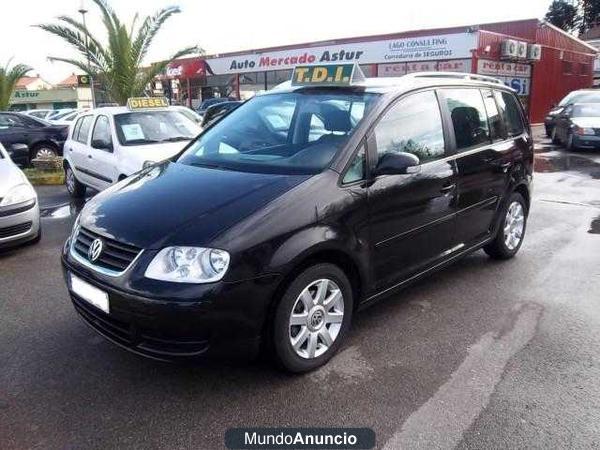 Volkswagen Touran 2.0 TDI TRENDLINE