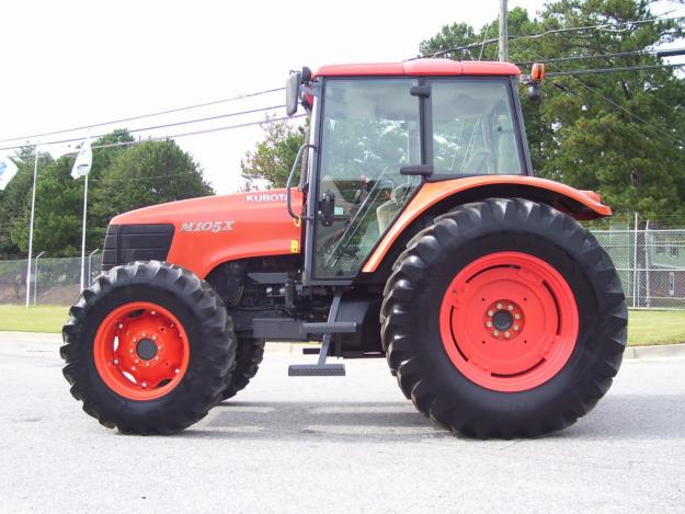 2004 Kubota M105XDTC tractor