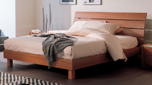 Cama Totem con armazn de la cama Class