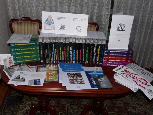 Vendo por Viaje Libros MIR Asturias 2009-2010 y Extras!!!