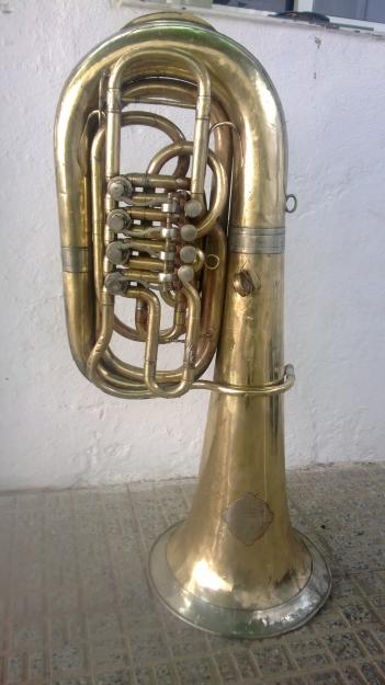 Vendo tuba 