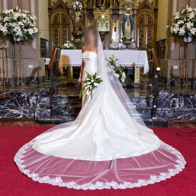 Vestido de novia modelo ONIL