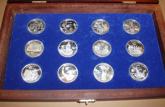 COLECCION MONEDAS  Y ECUDOS DEL REAL MADRID  PLATA