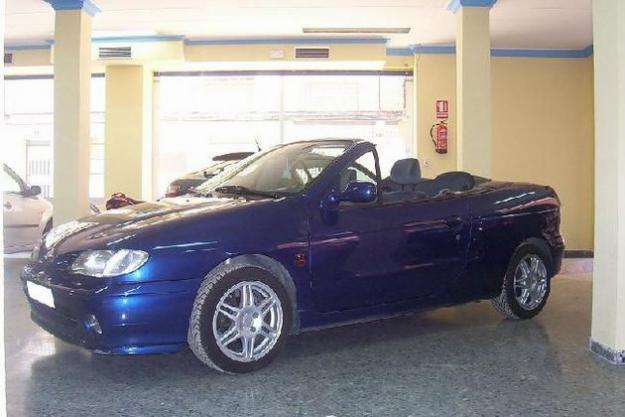 Comprar Renault Megane 1.6i-cabriolet '99 en Puertollano