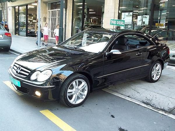 Mercedes-Benz CLK 220 AVANTGARDE+PACK-SPORT+BI-XENON+ALERON+ENGANCHE.