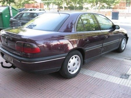 OPEL OMEGA  - Madrid