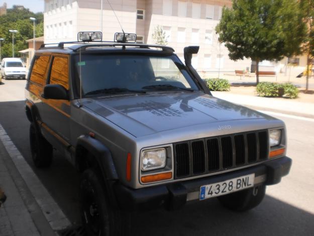 4x4 jeep cherokee