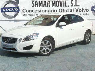 Volvo s60 d3 kinetic + alto rendimiento