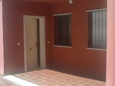 Apartamento con 2 dormitorios se vende en Estepona, Costa del Sol