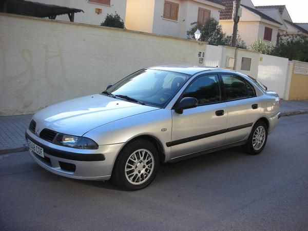 Mitsubishi Carisma 1.9 DID 110cv - Año 2003