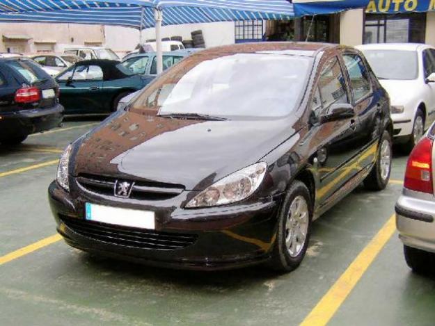 Peugeot 307 2.0 HDI XS 90 Cv '03 en venta en Madrid