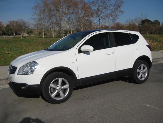 Nissan Qashqai 2.0 dci tekna 4x2 navcavitrapiel negra