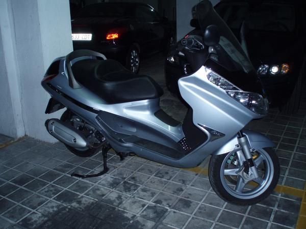 Piaggio X8-125 cc