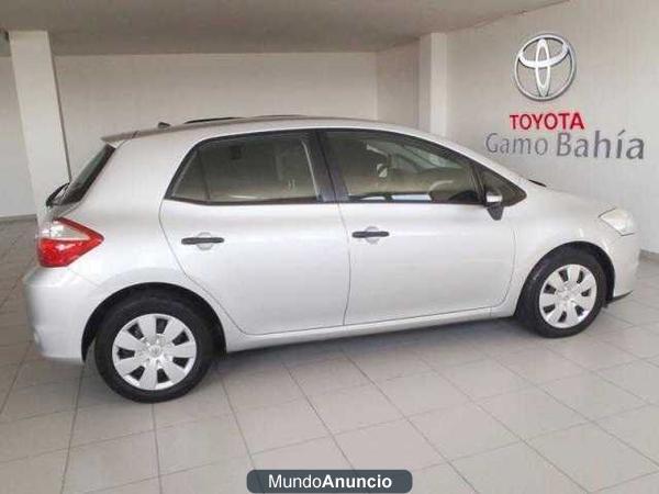 Toyota Auris 1.4 D4D Live