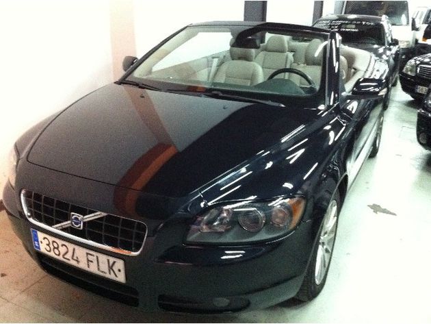 VOLVO C70 D5 Momentum Gear.