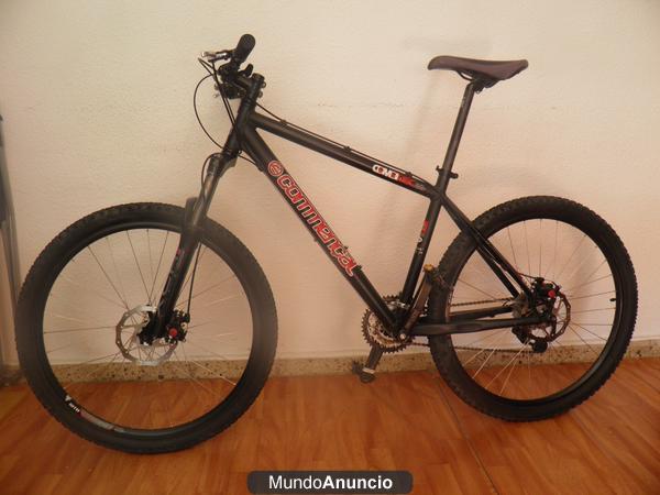 Se vende Bicicleta Commencal de Montaña Todoterreno!! Excelente calidad