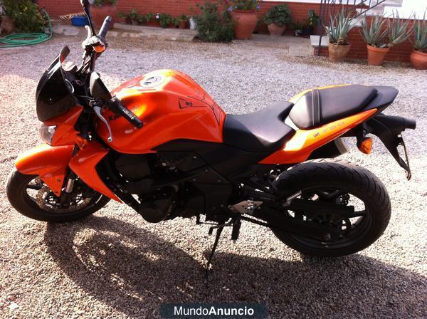 Vendo Kawasaki Z750 en perfecto estado