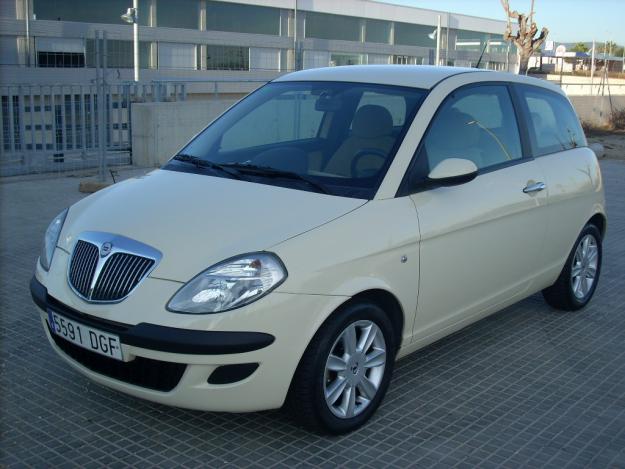 vendo lancia ypsilon 1.2 16v 80cv