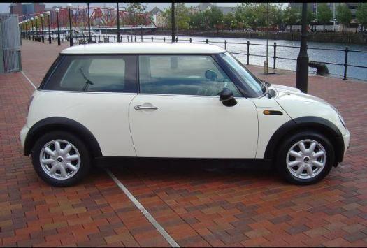 VENDO COCHE MINI ONE