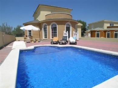 Chalet con 4 dormitorios se vende en Pilar de la Horadada, Costa Blanca, Vega Baja Torrevieja