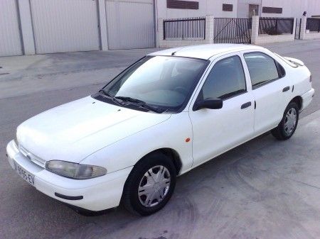 FORD MONDEO 1.8 TURBO DIESEL,AIRE ACONDICIONADO,ELEVALUNAS,AIRBAGS - Valencia