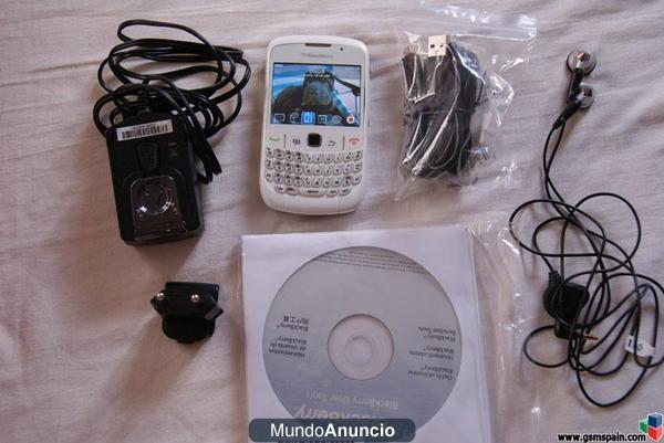 BLACKBERRY - CURVE - 8520