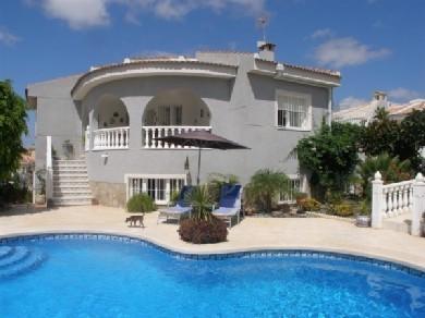 Chalet con 4 dormitorios se vende en Ciudad Quesada, Costa Blanca