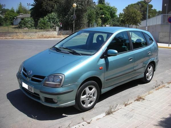 Nissan Almera tino 1.6 105cv