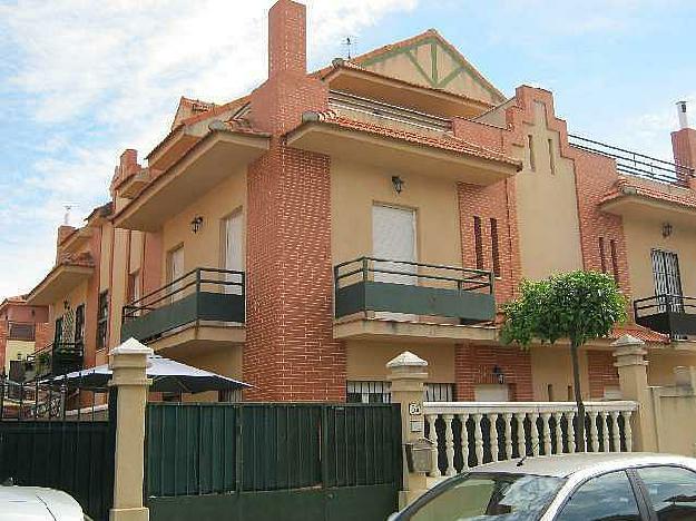 Casa adosada en Corrales